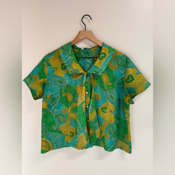 American Vintage Tops - Vintage 1970s Green and Yellow Paisley Women's Top